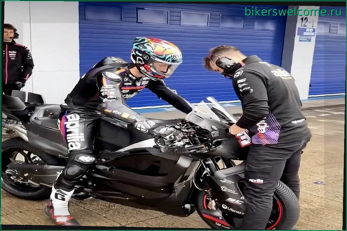 MotoGP: Aprilia впервые испытала свой 850-кубовый мотоцикл для 2027 года