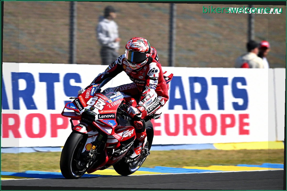 MotoGP: Франческо Баньяя вернулся на вершину с поул-позицией на Гран-при Франции