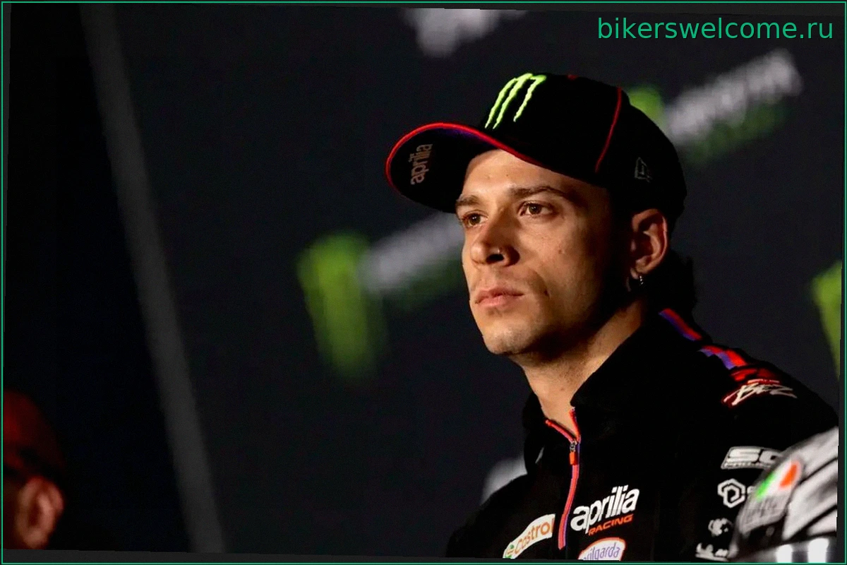 Фаны MotoGP Обрушились на Марко Беццекки за Повторение Дорогостоящих Ошибок Баньяи в Спринтерской Гонке