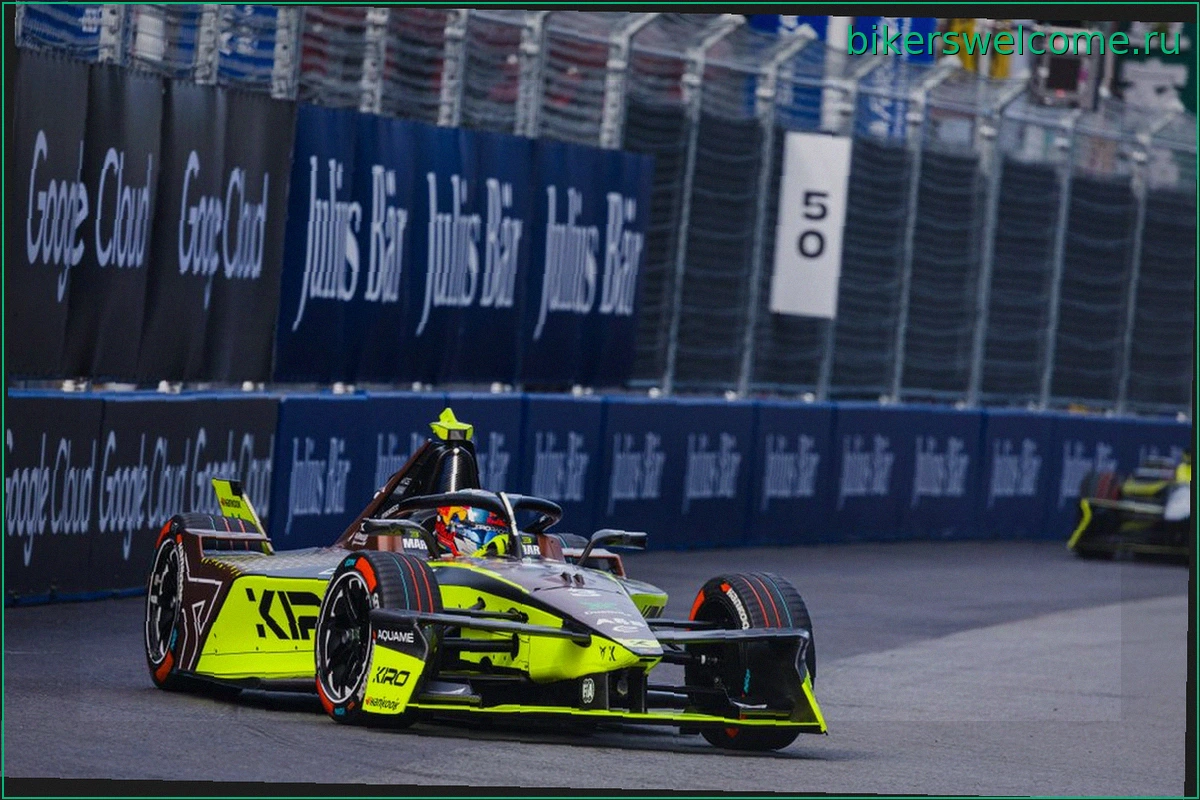 Джейк Деннис одерживает триумфальную победу на хаотичном этапе Formula E в Санье 2026 года