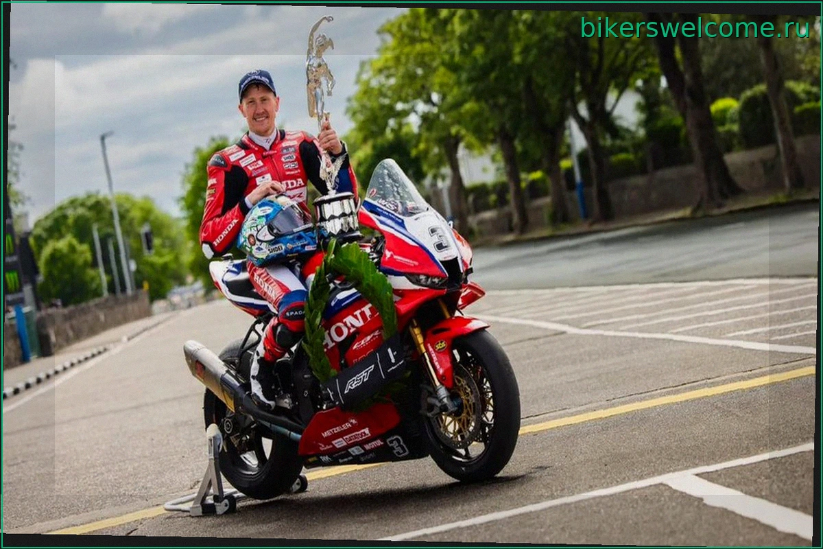 Дин Харрисон одерживает убедительную победу в гонке Superbike на Tourist Trophy острова Мэн 2026 года